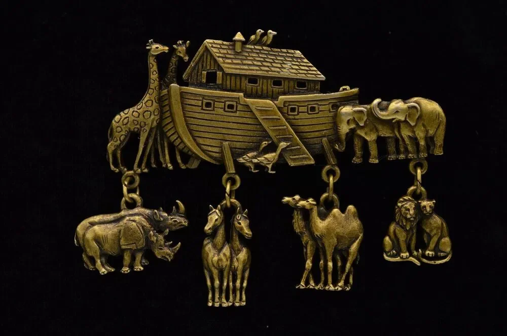 JJ Vintage Noah's Ark Charm Pin Brooch Animal Dangle Brass Signed NOS 80s BinAC